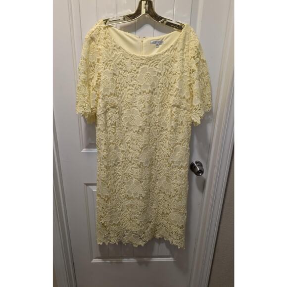 SANDRA DARREN Yellow Floral Crochet Lace Sheath Dress Plus Size 18 W Semi-Formal - Picture 2 of 9